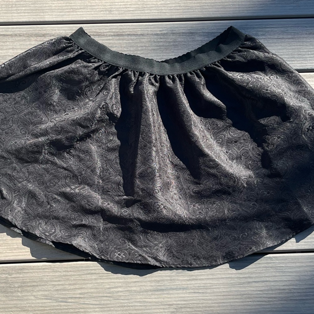 SHEIN; 'Frenchy'; Black; Textured; Skater/Circle Skirt; Minor/No Wear; XXL